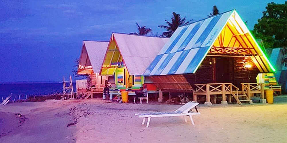 Cari penginapan terdekat, Pilih tema wisata, sumber: google.com
