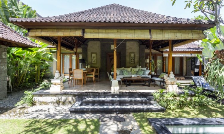Liburan staycation, Sumber: antaranews.com