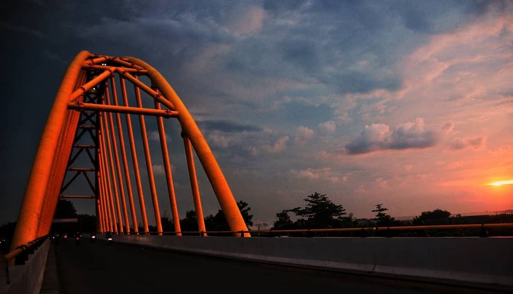 Objek wisata Jembatan Terusan Indramayu, sumber  IG-@igun_gunawan69