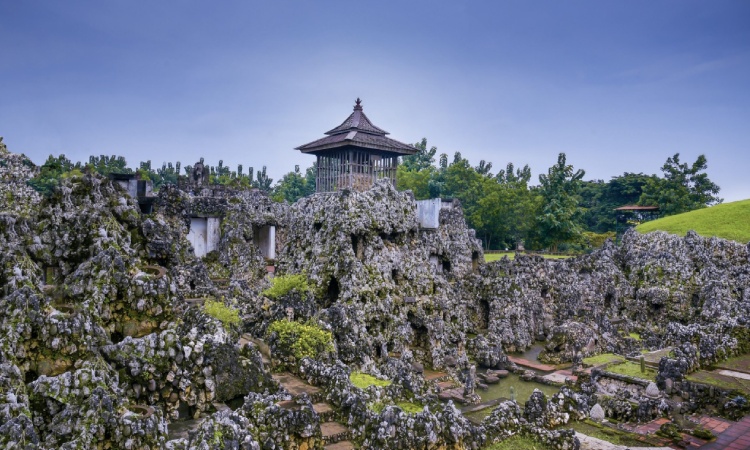 Sunyaragi Cave Park, Sumber: disparbud.jabarprov.go.id